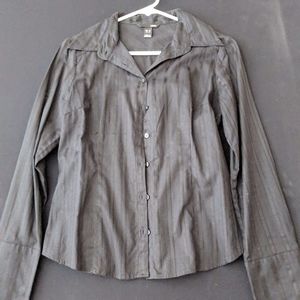 H&M Black Striped Button Down Fitted Top